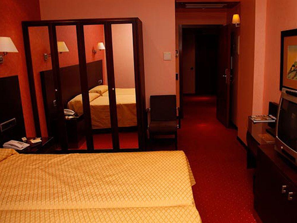 Hotel San Juan De Reyes