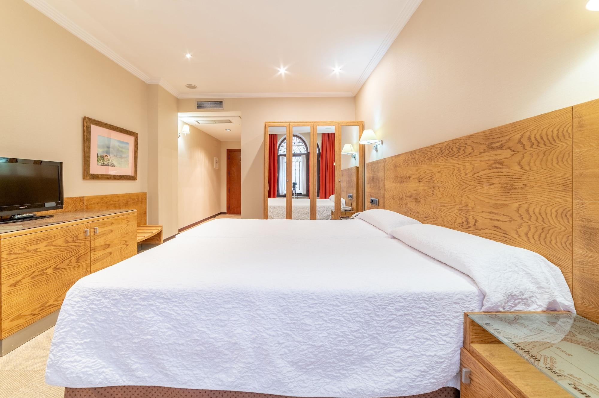 Hotel San Juan De Reyes